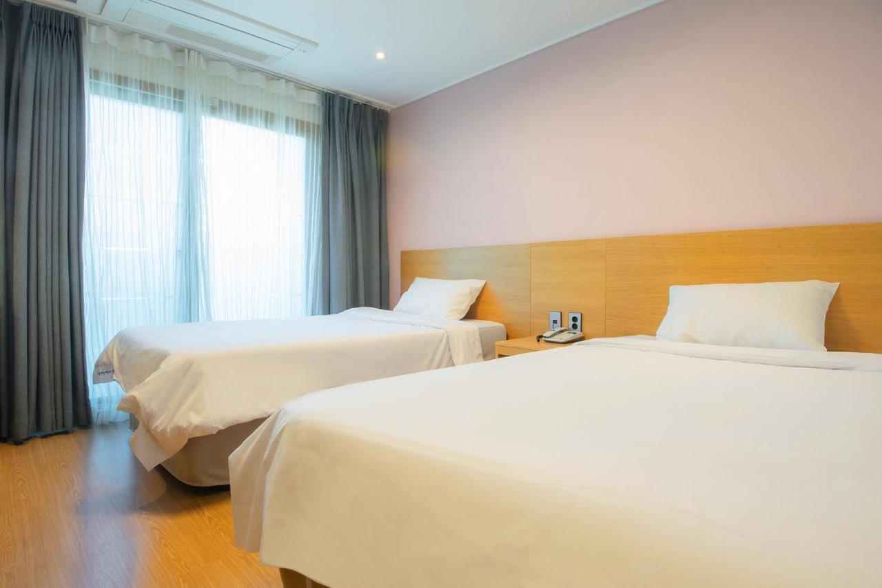 Sims Hotel 제주 외부 사진