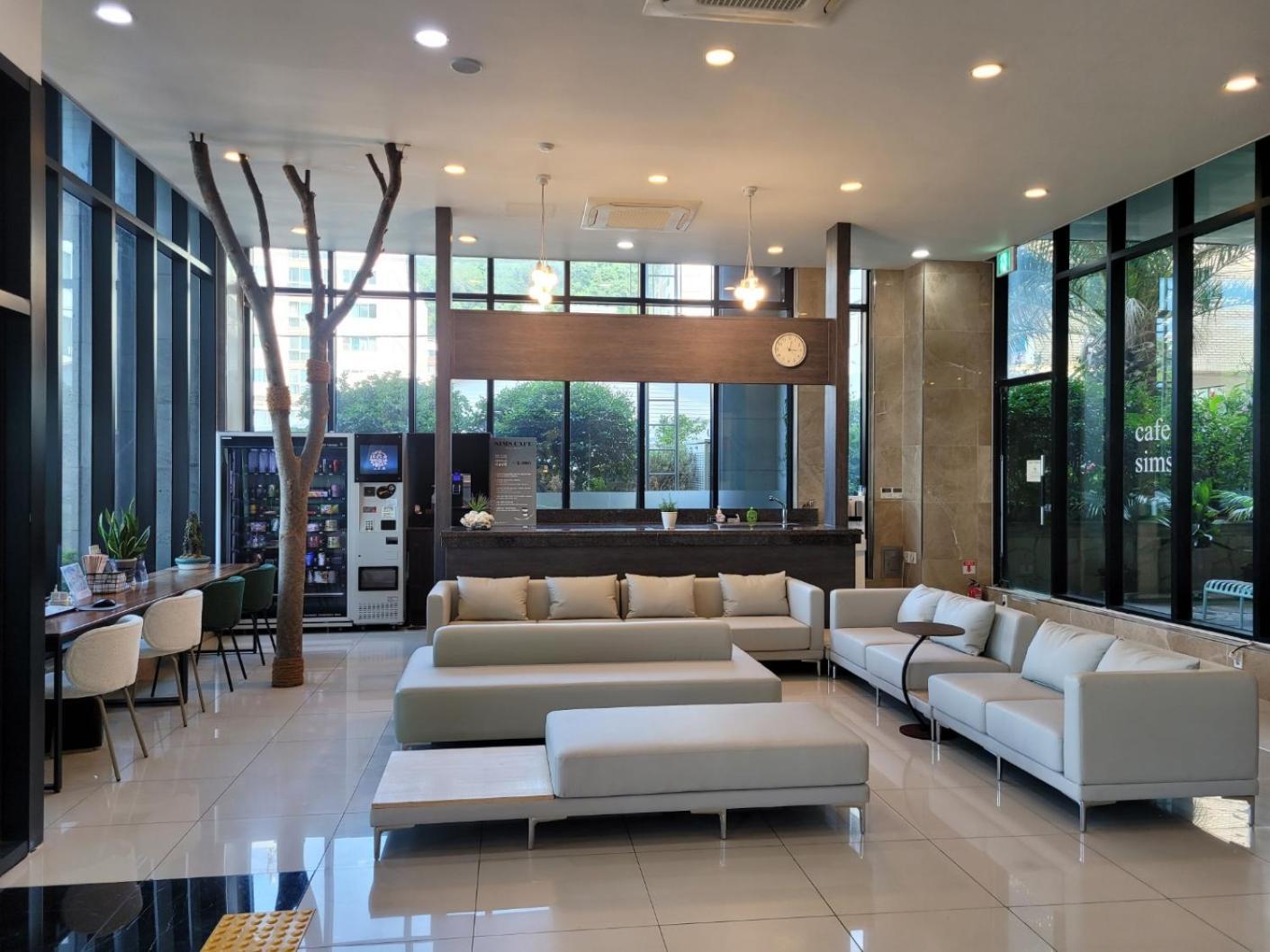 Sims Hotel 제주 외부 사진