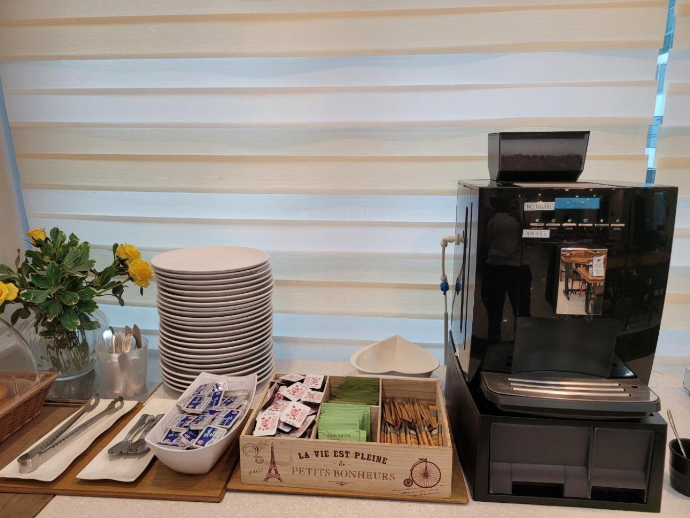 Sims Hotel 제주 외부 사진